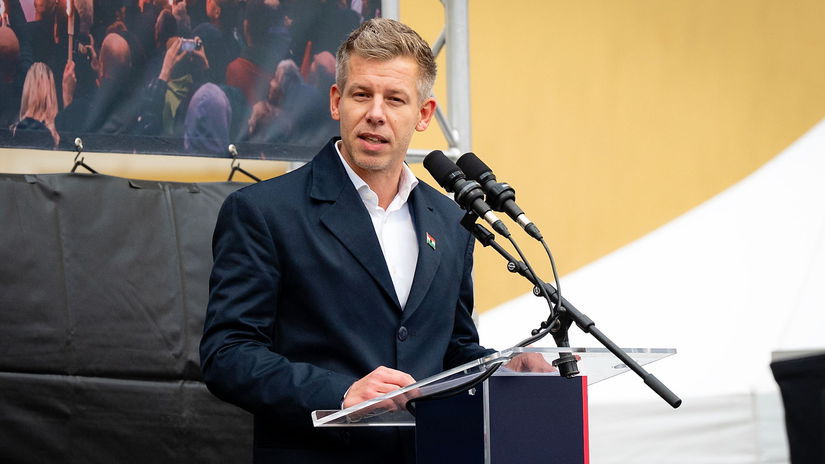 Kampan v Madarsku sa zostruje Fidesz ma na Magyara intimne video Lider opozicie priznal ze ho zviedla jeho byvala priatelka