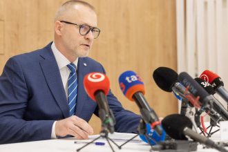 Krajsk prokuratra sa vyjadrila k darovaniu vojenskej techniky Ukrajine