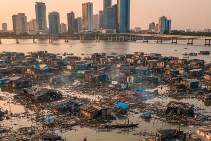Makoko zrovnali so zemou Toto je definitivny koniec africkych Benatok