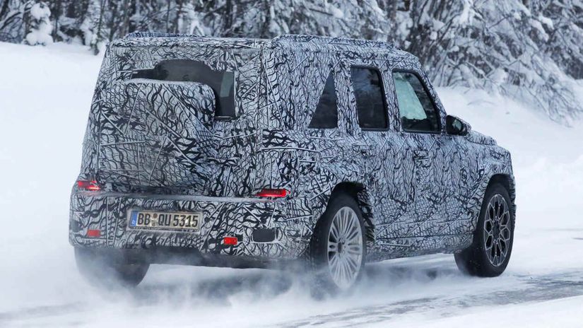 Mercedes Benz Little G Male gecko sa opat prejavuje