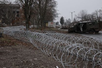 Na Slovensko prichadzaju nelegalne cez rieku aj plot Tisice Ukrajincov utekaju pred mobilizaciou stovky riskuju zivot na hranicach