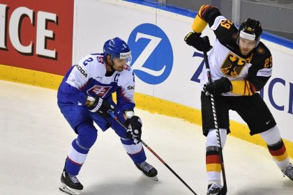 Nahlodany Draisaitl Nemec dostal pred zapasom so Slovakmi spravy od byvaleho spoluhraca Sekeru