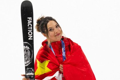 Narodena vyrastajuca a studujuca v usa no reprezentujuca cinu slavna eileen gu celi neprijemnostiam