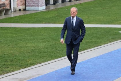 Nieco sa deje Tusk vyzval Poliakov aby okamzite opustili Iran