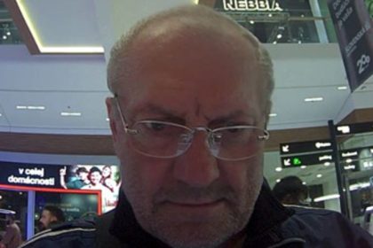 Poznate tohto muza nakupy v bratislave realizoval cudzou kartou a vybral tisice eur