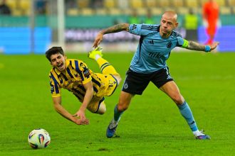 Prerusenie zahodena penalta bleskova cervena DAC nezvladol slager so Slovanom