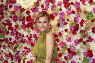 Pri tragickej nehode prisla o manzela dnes ceska moderatorka ziari takto sa Petra Svoboda predviedla na plese kde sa tancovalo az do rana