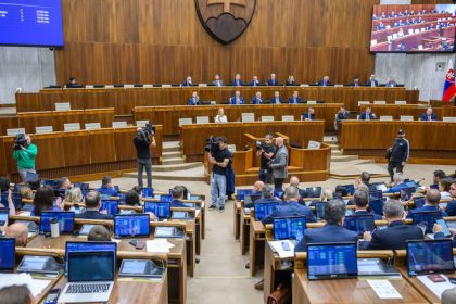 Rasi ohlasil zmenu stat usetri na cestach poslancov vreckove uz nedostanu