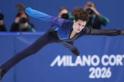 Senzacia z krasokorculiarskeho ladu Malinin zlyhal a ostal bez medaily zlato prekvapivo ziska Kazach