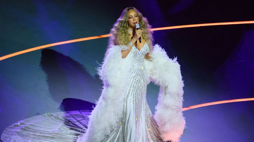 Svetova hviezda mala ocharit miliony realita bola ina Vystupenie Mariah Carrey na otvoreni ZOH vyvolalo silnu vlnu kritiky