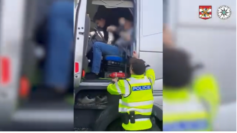 VIDEO sofer vrazil do stromu mysleli si ze bol pod vplyvom alkoholu nakoniec to bolo omnoho vaznejsie