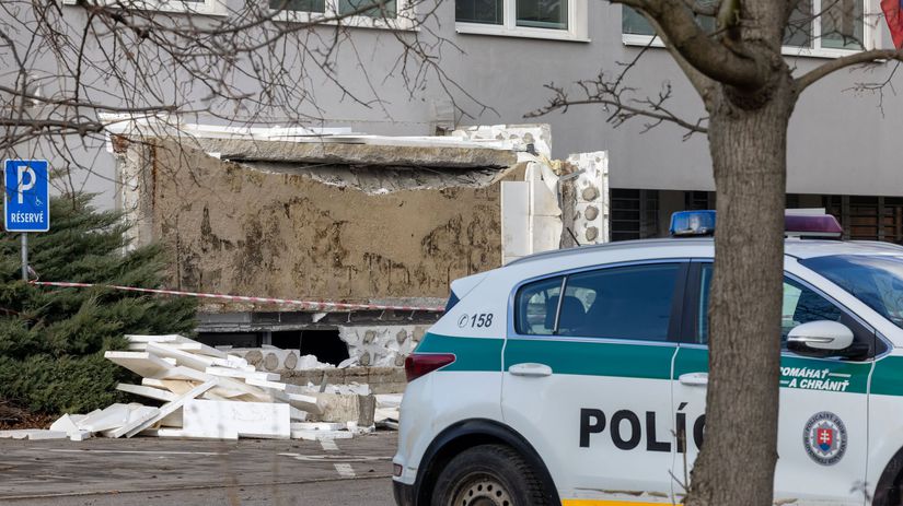 Vedecke spicky o tragedii v Komarne Nevylucujeme ze zrutenie strechy mohlo svisiet so zemetrasenim