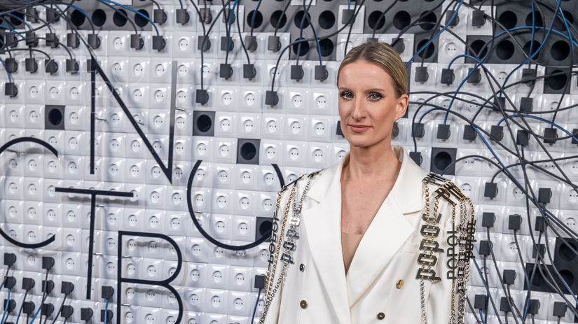 Velky navrat Adely Vinczeovej na obrazovky Startuje uplne nova talkshow poznamen datum a televiziu ktora ju vysiela