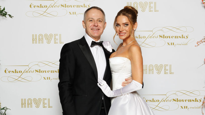 Veresova ako absolutna hviezda ve veera V svadobnej robe dychberuca manzel pri nej nemohol odtrhnut oci