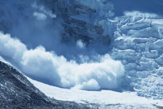 Vo Vysokych Tatrach sa zosunula lavina O zivot prisli dvaja muzi