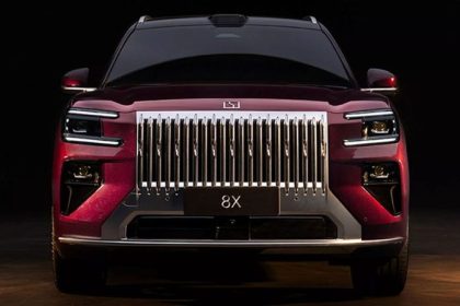 Zeekr 8X Cinske SUV ma 1400 koni a dojazd 1000 km Spredu zahanbi aj rolls