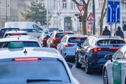 Bratislava meni dopravu pri stanici Zrusene odboenia by podla mesta mali skrati kolony