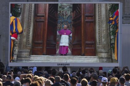 Frantiskove posledne prekvapenie volba noveho papeza priniesla zvraty ktore by obstali aj vo filme