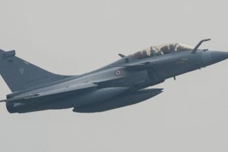 Hrozi v Irane pouzitie atomovych zbrani A podrzia Francuzi jadrov dazdnik nad Europou