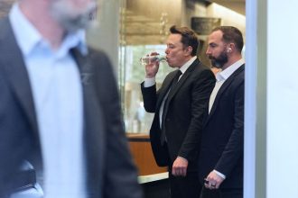 Investor podviedol Elon Musk umyselne poskodzoval Twitter rozhodol sud