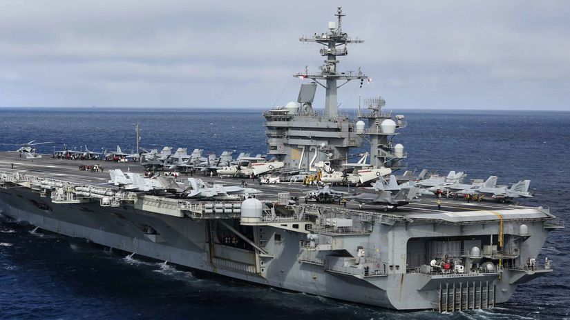 Iran zautocil na americku lietadlovu lod USS Abraham Lincoln Washington to nekomentuje