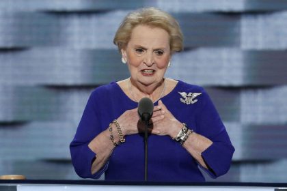 Madeleine Albrightova Juj ta bola ale skareda ziadny chlapec ju u nas nechel Ked som to povedal novinarom do troch dni som bol prec