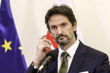 Na vychode sa vytvori nova zbrojovka s 300 pracovnymi miestami Kalinak ju chce otvorit co najskor