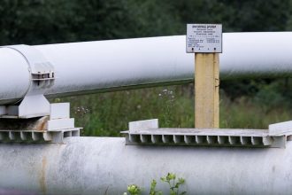 Odbornici z EU idu kontrolovat Druzbu Slovensko a Madarsko pri rokovacoom stole chybaju