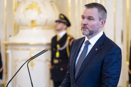 Prezident Pellegrini udelil milost ide o matku maloletych deti