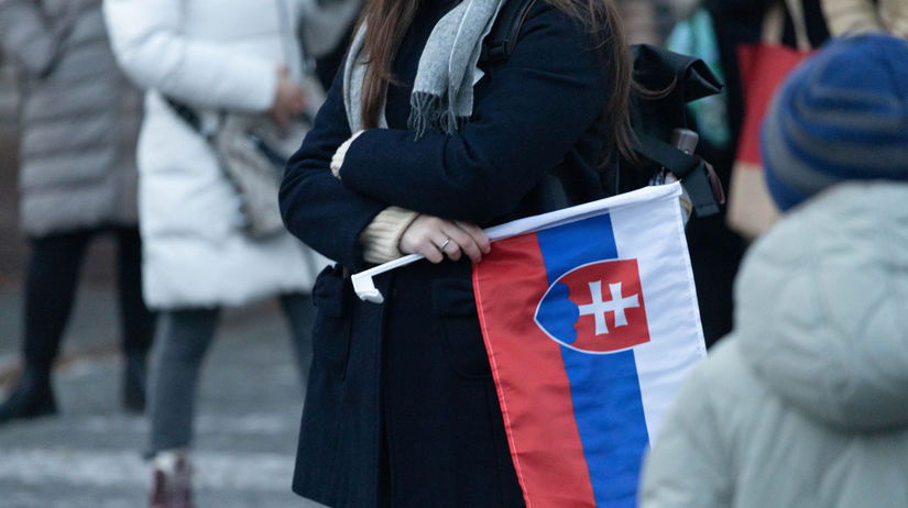 Prieskum Slovaci najviac doveruju hasicom ich podpora je ohromujuaca Rebricek skryva aj prekvapenia