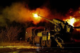 Rozhodujuca jar na fronte Rusko intenzivne utoci zo vsetkych stran Kyjev predklada novy tromf