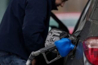 Slovaci vo velkom nakupuju kanistre obavaju sa draheho benzinu pozor modernne paliva vsak nie su vhodne na dlhodobe skladovanie