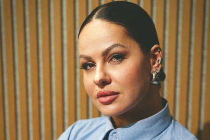 Spevacka Lina Mayer Dolezitejsia nez snaha o dokonalost je autenticita pretoze ta nas robi ludmi