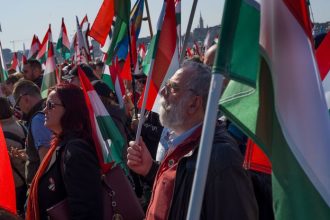 Suboj o davy ma vitaza Orbanov vikendovy prejav pocvalo 58 tisc ludi Magyarov takmer trikrat viac