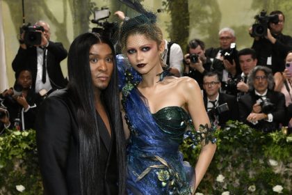 Tajna svadba v Hollywoode stylista slavne Zendaye prisiel s prekvapujucim odhalenim uz su zosobaseni zmeskali ste to odkazal