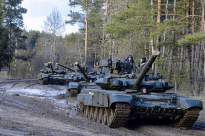 Toto sme uz videli pred styrmi rokmi Rusko posilnuje jednotky na hranicach NATO