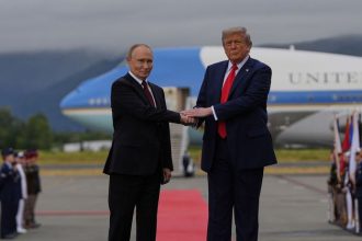 Trump chce zmiernit sankcie voci Rusku vojna s Iranom rozkyvala trhy