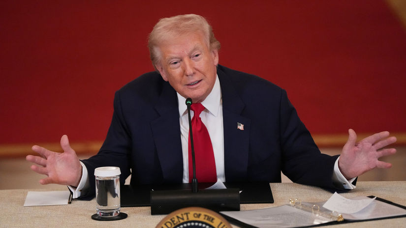 Trump zdvihuja Stit Amerik a posiela armadu do boja proti drogovym kartelom V Ekvadore padli prve smrtelne vystrely