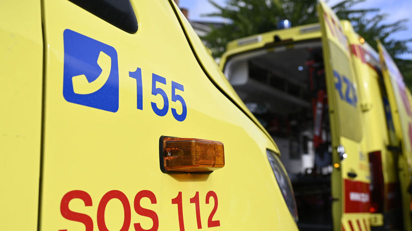 V Prahe vypadlo 15rocne dievca z okna skoly mohlo ist o pokus o samovradu