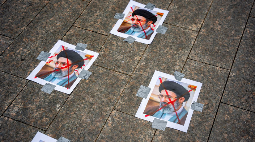 V kome vazne poskoden organy Ajatollah Chamenei dajne prisiel o nohu