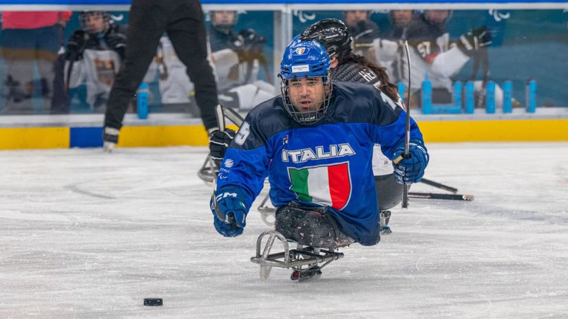 VIDEO Ako Granlund v Bratislave a Lopusanova Parahokejista predviedol neuveritelny Michigan