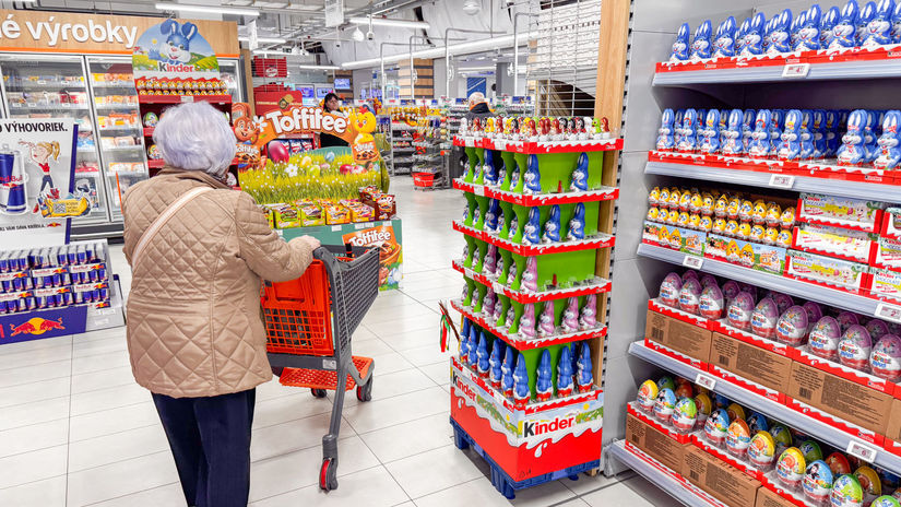 Velke retazce V obchodoch nie su vysoke ceny ludia malo zarabaju Ocakavame tlak aky tu este nebol