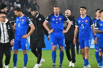 Z oslavy futbalu sa moze stat velka hanba Fanusikovia ponukaju listky na Rumunov zadarmo