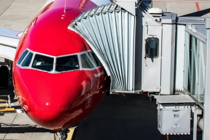 Bratislava hlasi historicky boom Letisko otvara najsilnejsiu sezonu vo svojej existencii planuje 21 000 letov pozrite sa kam vsade