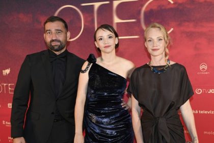 Filmom roka je Otec Slnko v sieti ma aj Brutovska ktora porazila mamu Olhova Najlepsim hercom je Ondrik Vdaka vam kultura nezanikne odkalate