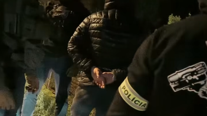 Hroza v Malackach Otcim roky zneuzival nevlastnu maloletu dceru policajti ho zadrzali