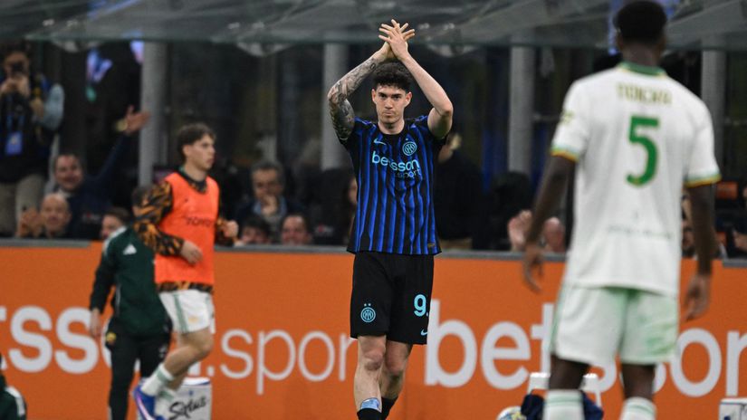 Nenavist a vyhraky Z najlepieho obrancu krajiny sa stal vyvrhel Utecie z Interu Milano do Barcelony