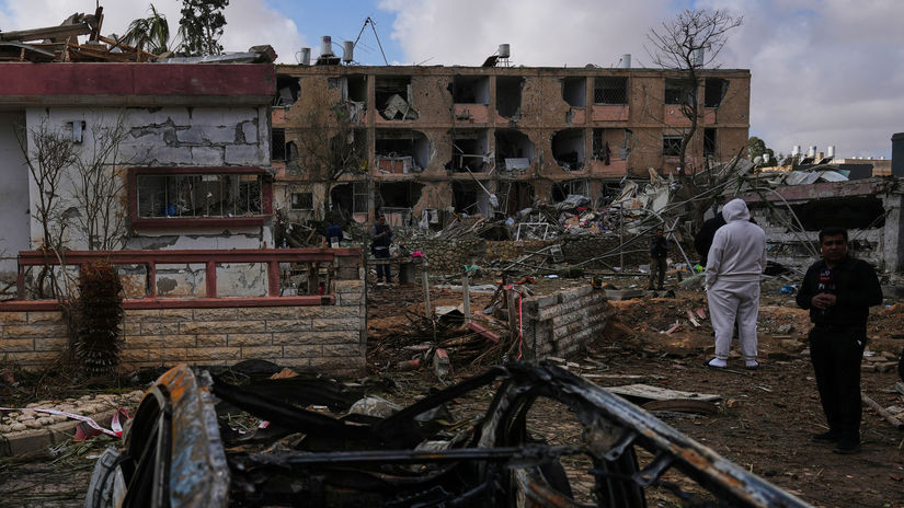 ONLINE Vance hovori o pokroku v rokovaniach teraz je na rade Teheran USA ziadaju od Iranu 20 rocne moratrium na obohacovanie uranu