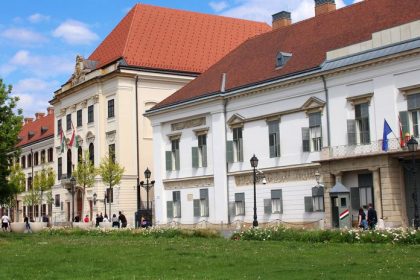 Orban prestaval sidlo moci za 21 miliard Magyar odmieta vladnut z klastora Fideszu poslal odkaz