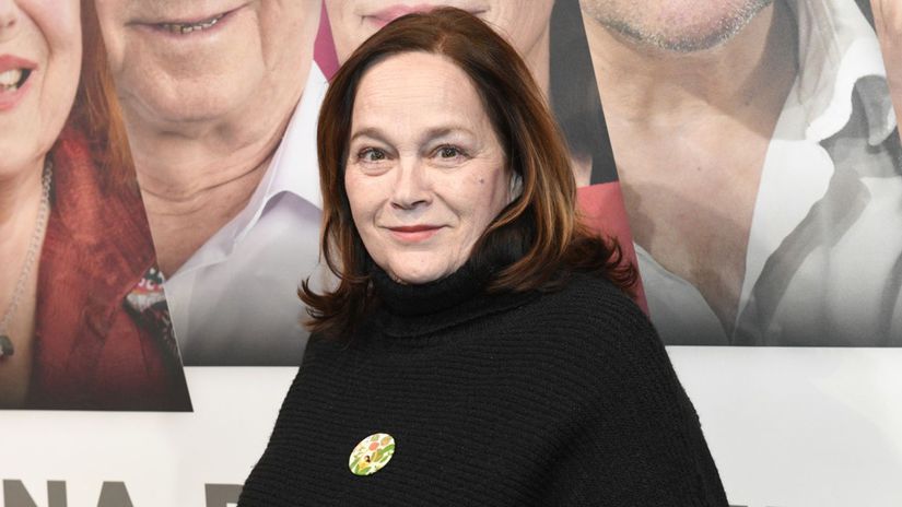 Pre lasku k zene opustila manzela po 30 rokoch dnes je opat sama oblubena ceska herecka 73 prehovorila o rozchode